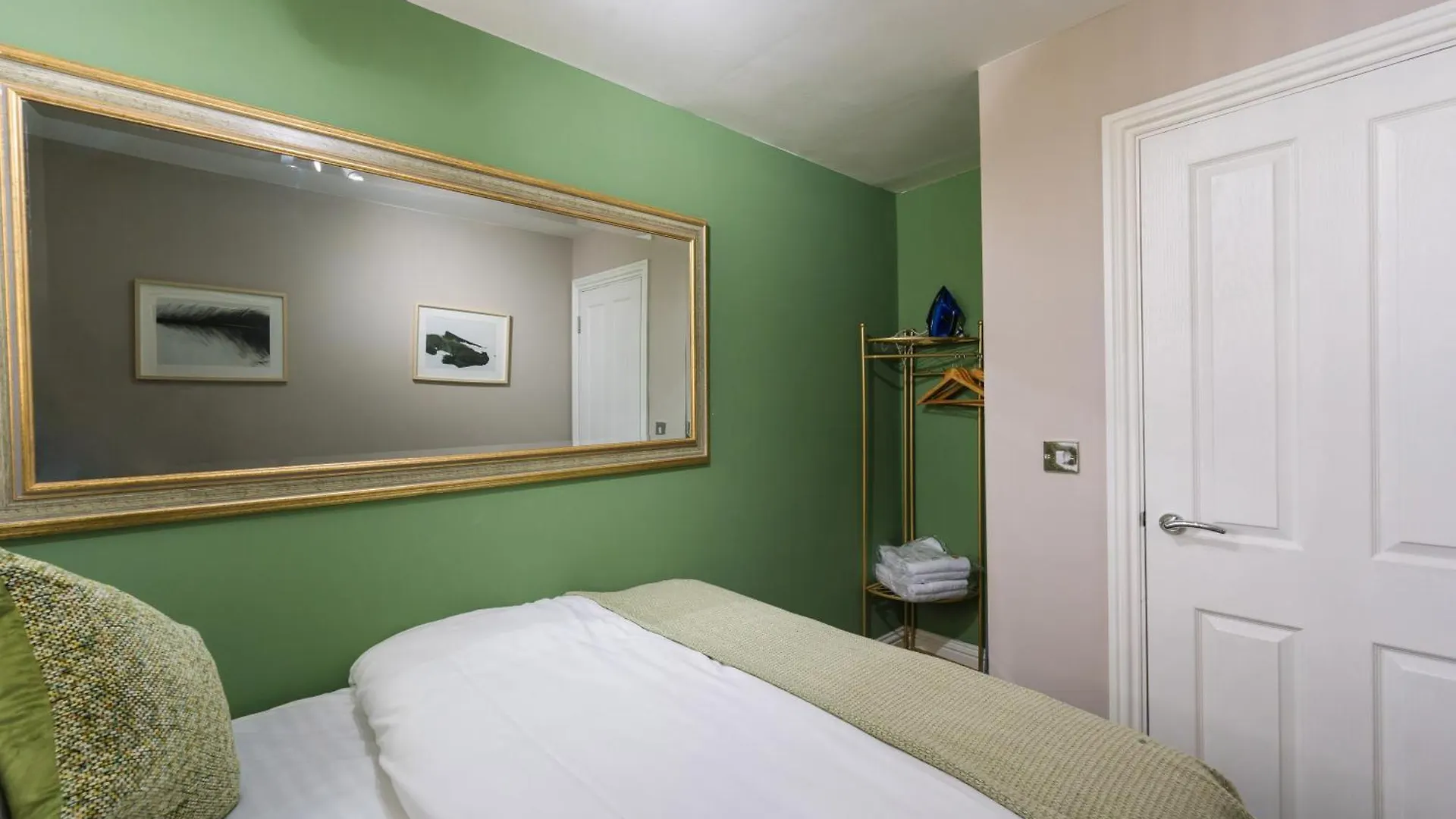 Ty Ayla Premier Apartments - Roath Park Cardiff