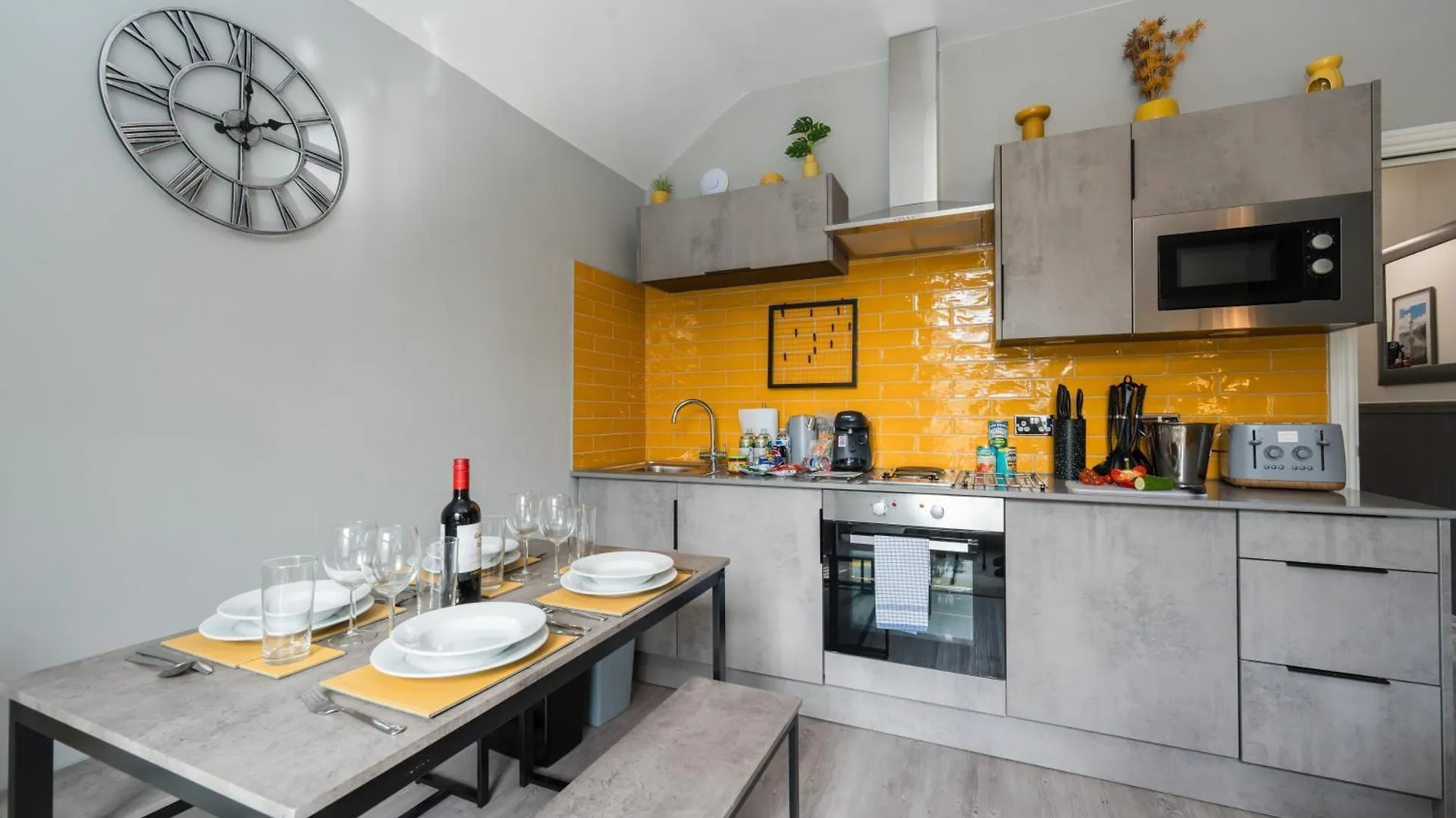 Ty Ayla Premier Apartments - Roath Park Cardiff
