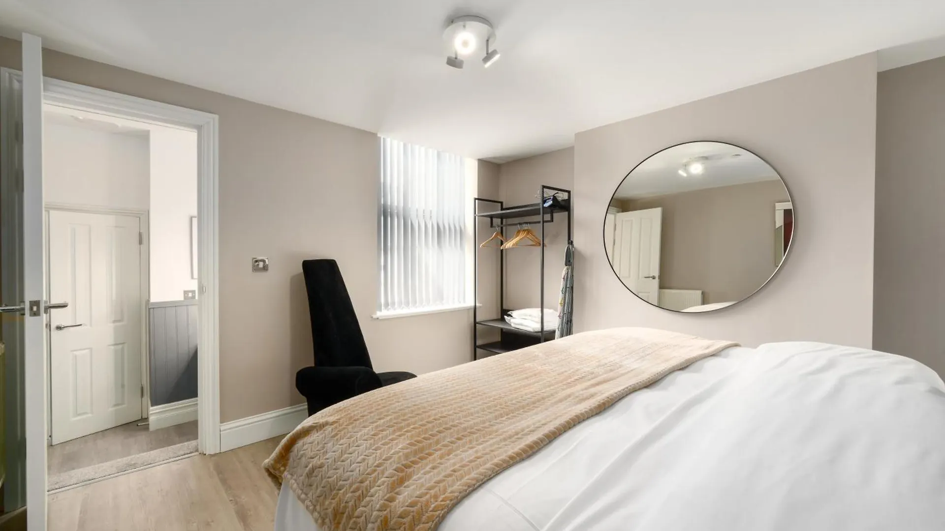 Ty Ayla Premier Apartments - Roath Park Cardiff