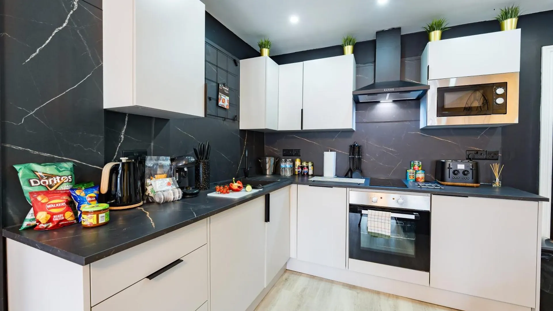 Ty Ayla Premier Apartments - Roath Park Cardiff