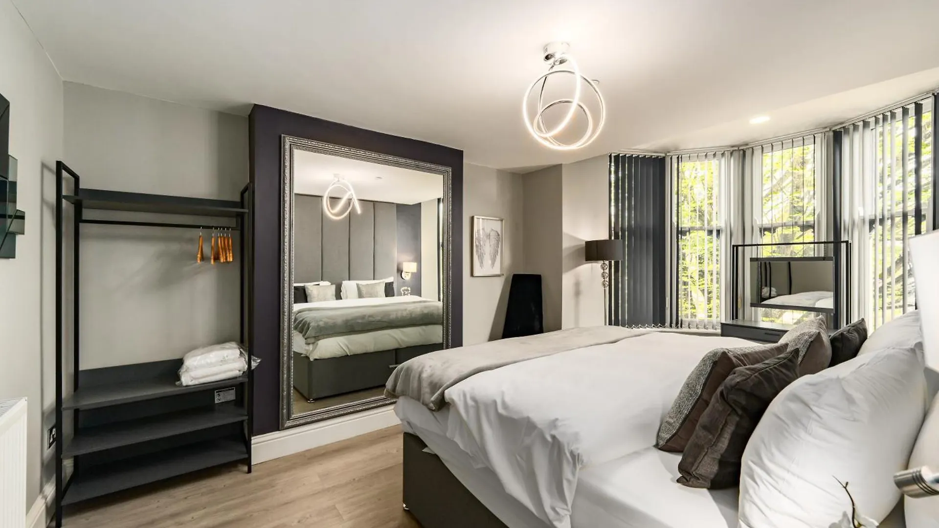 Ty Ayla Premier Apartments - Roath Park Cardiff