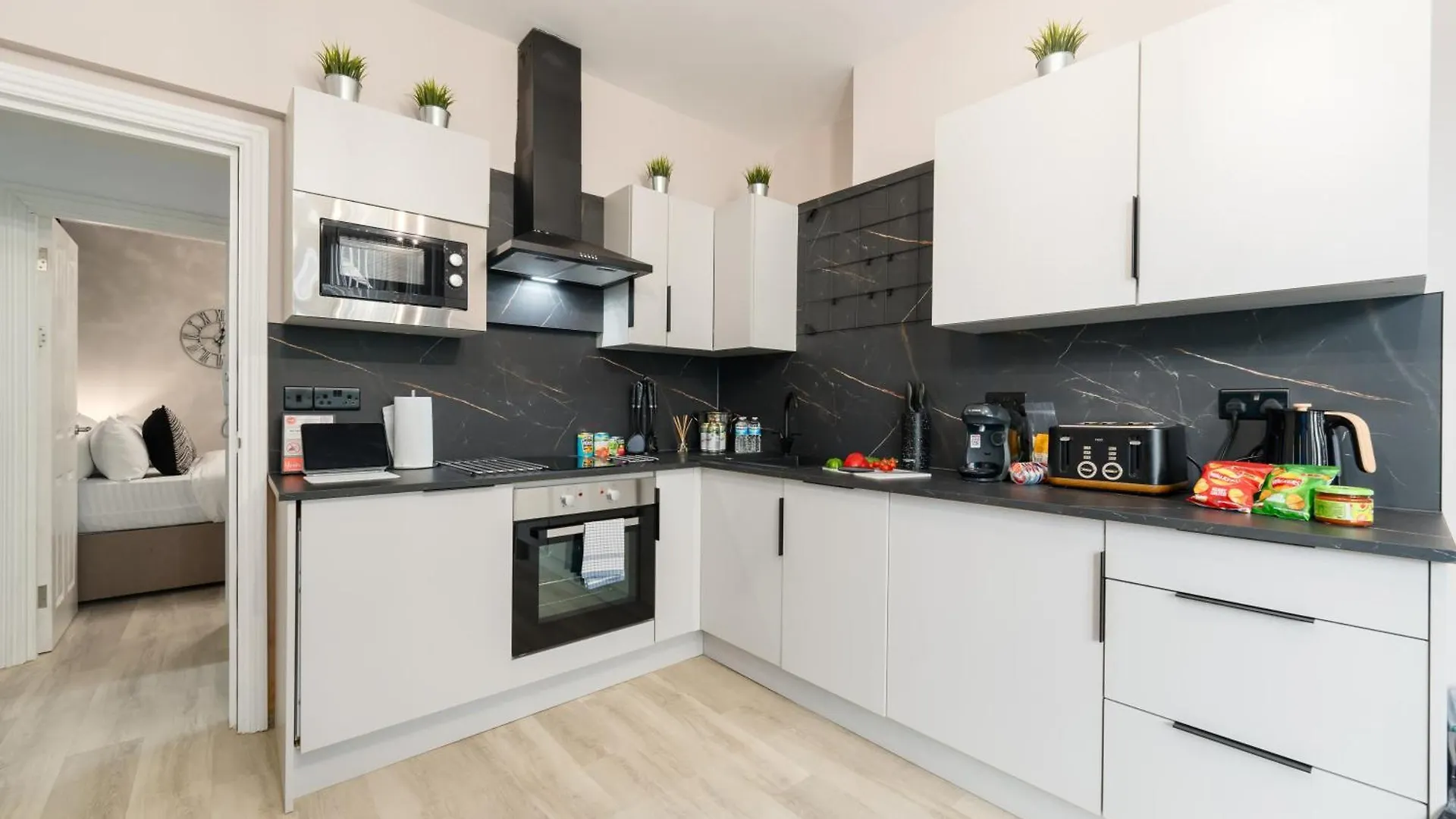Ty Ayla Premier Apartments - Roath Park Cardiff 0*,  United Kingdom